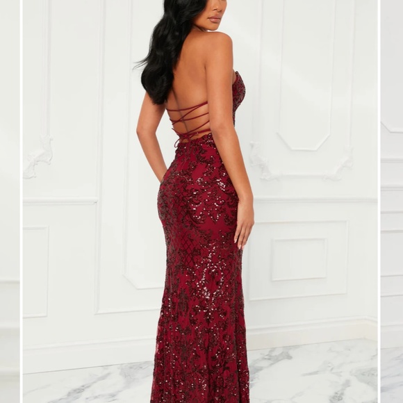 Burgundy sequins dress - Picture 2 of 2